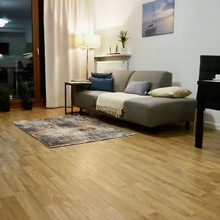 Sunny In Wilanów Close Town Hall, Palace